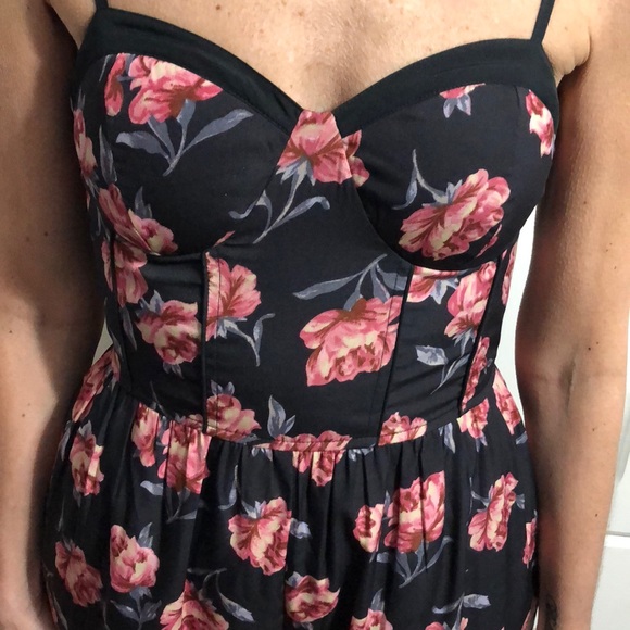 Band of Gypsies Floral Jumpsuit - Picture 5 of 8